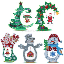 Ladda upp bild till gallerivisning, Diamond Painting Bordsdekoration Jul - Delvis med Självlysande Pärlor - Olika Modeller