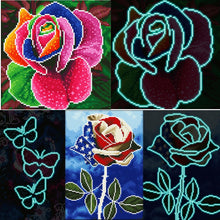 Ladda upp bild till gallerivisning, Diamond Painting Självlysande Motiv 30x40
