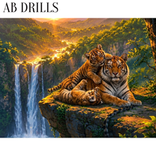 Ladda upp bild till gallerivisning, Diamond Painting Tigrar Vattenfall
