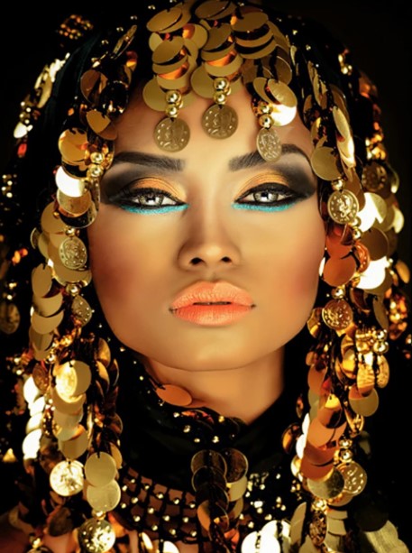 Diamond Painting Golden Girl*